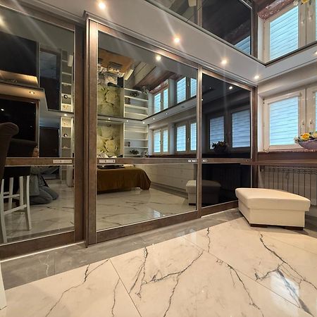 Deluxury Mirror Apartament Centrum Warsaw Luaran gambar