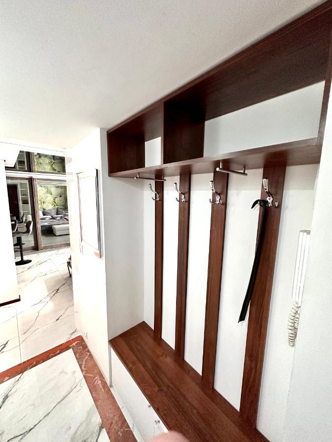 Deluxury Mirror Apartament Centrum Warsaw Luaran gambar