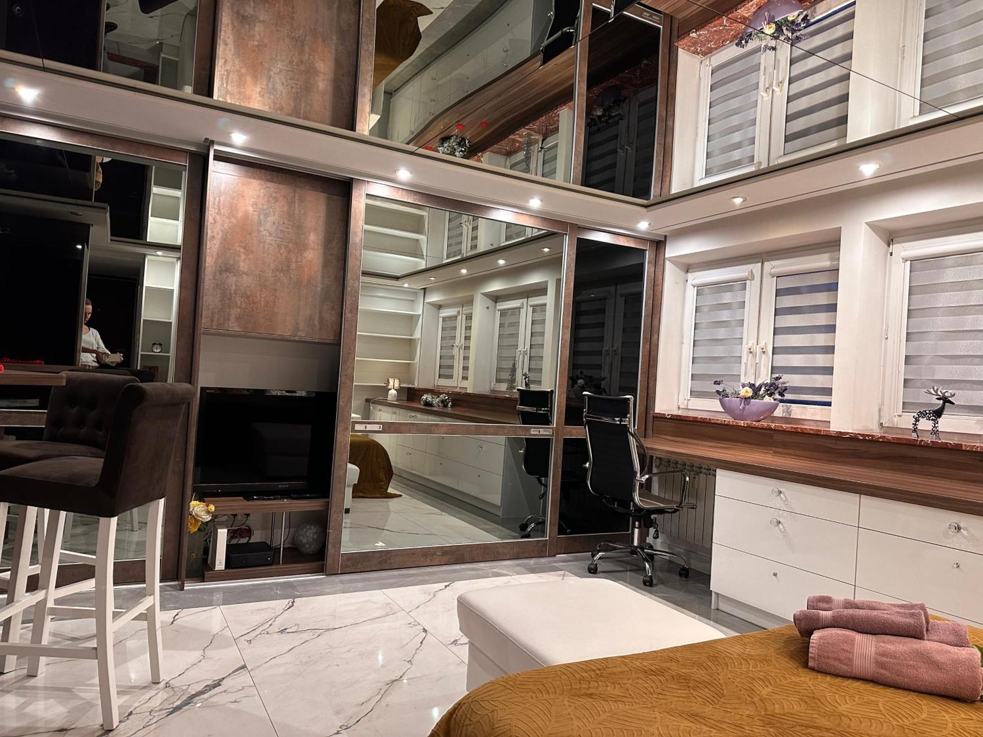 Deluxury Mirror Apartament Centrum Warsaw Luaran gambar