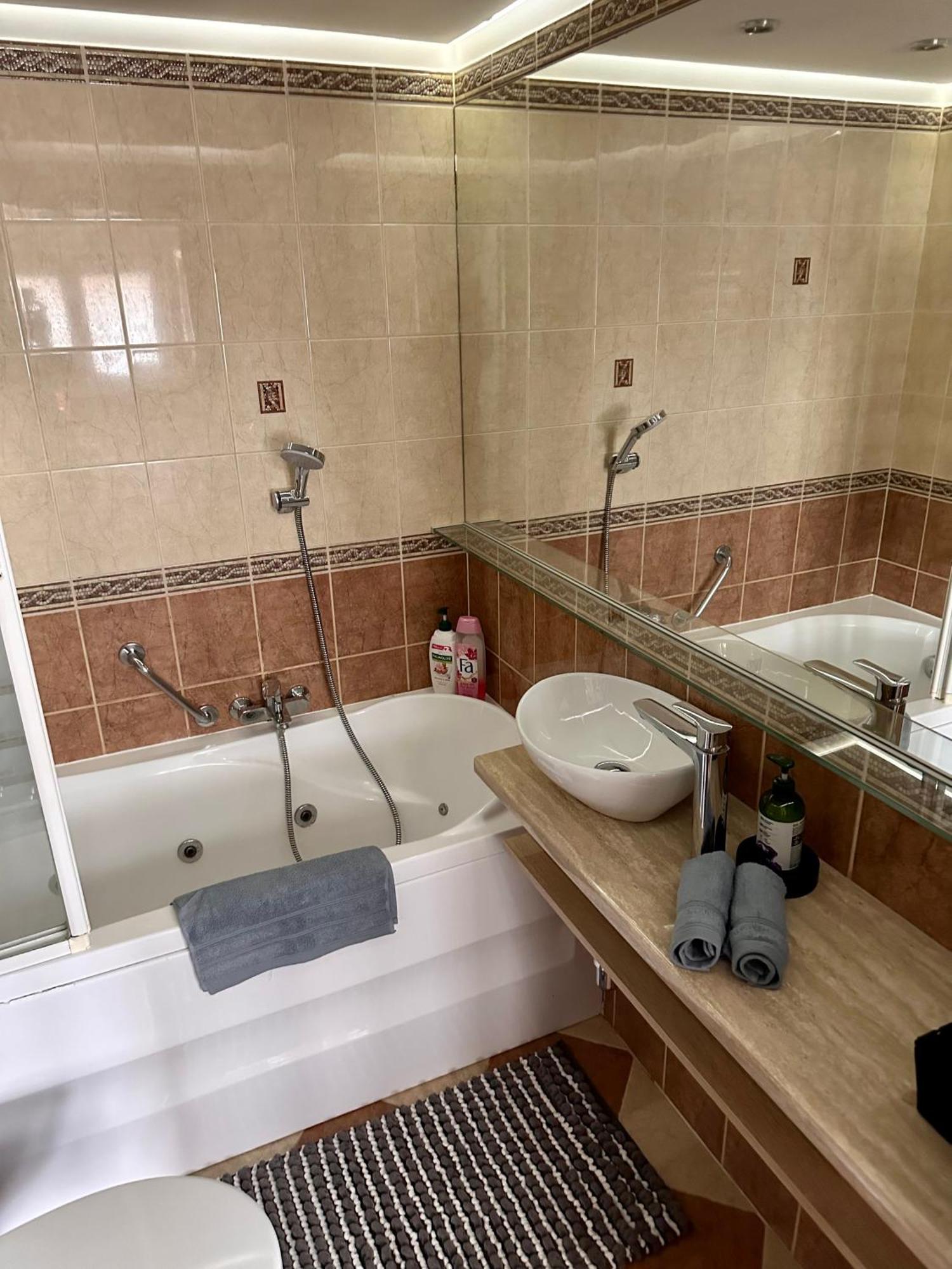 Deluxury Mirror Apartament Centrum Warsaw Luaran gambar