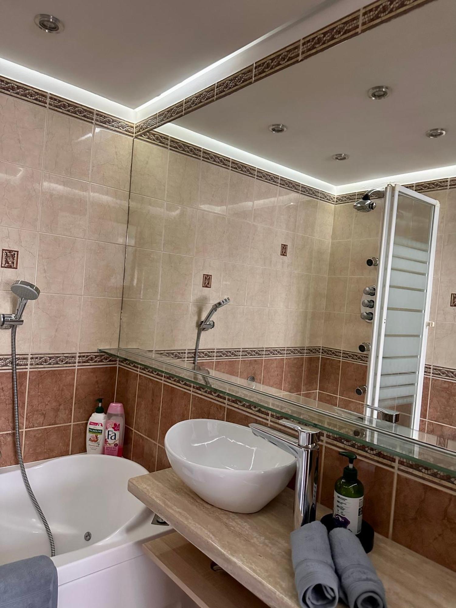 Deluxury Mirror Apartament Centrum Warsaw Luaran gambar