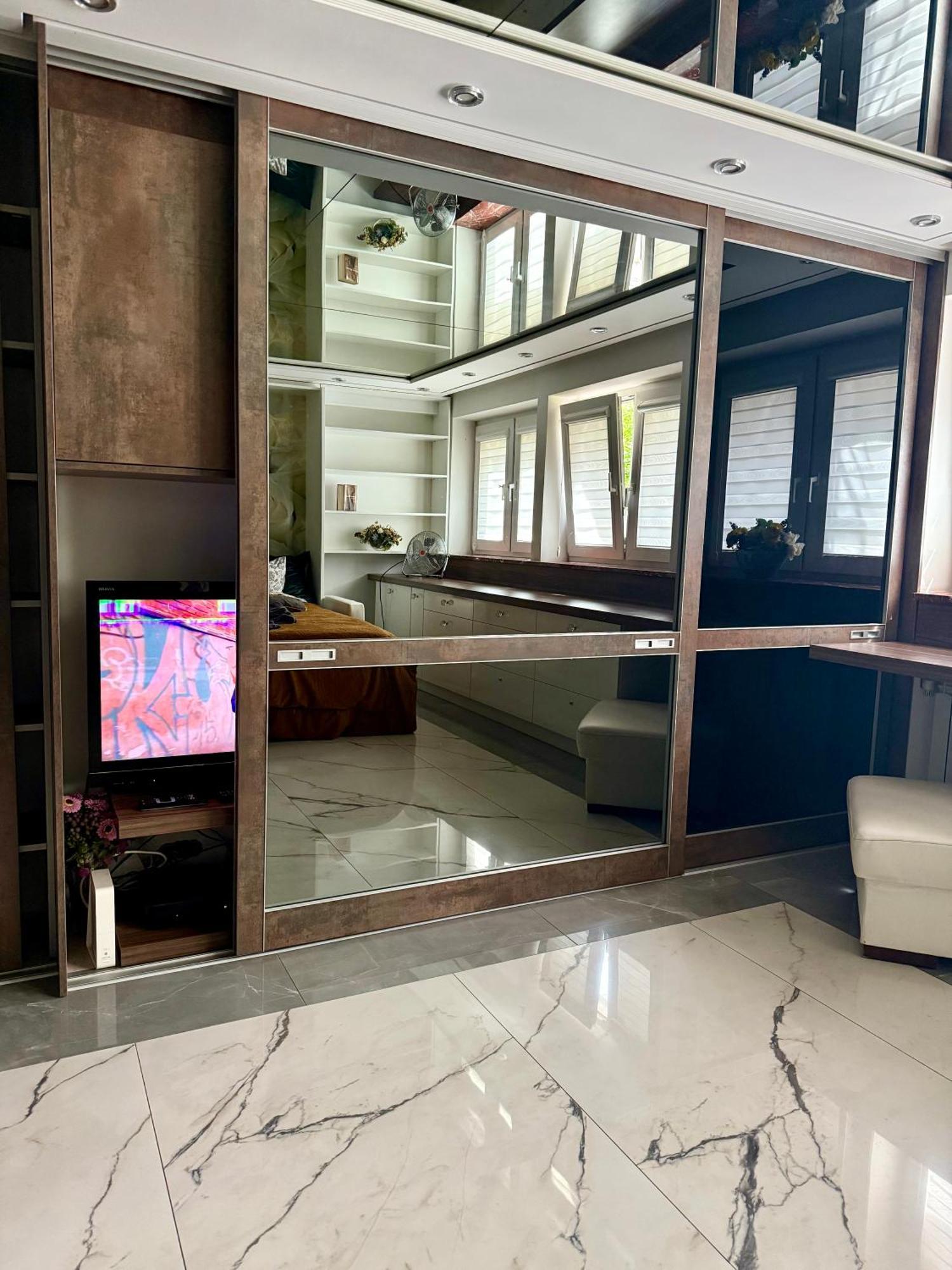 Deluxury Mirror Apartament Centrum Warsaw Luaran gambar