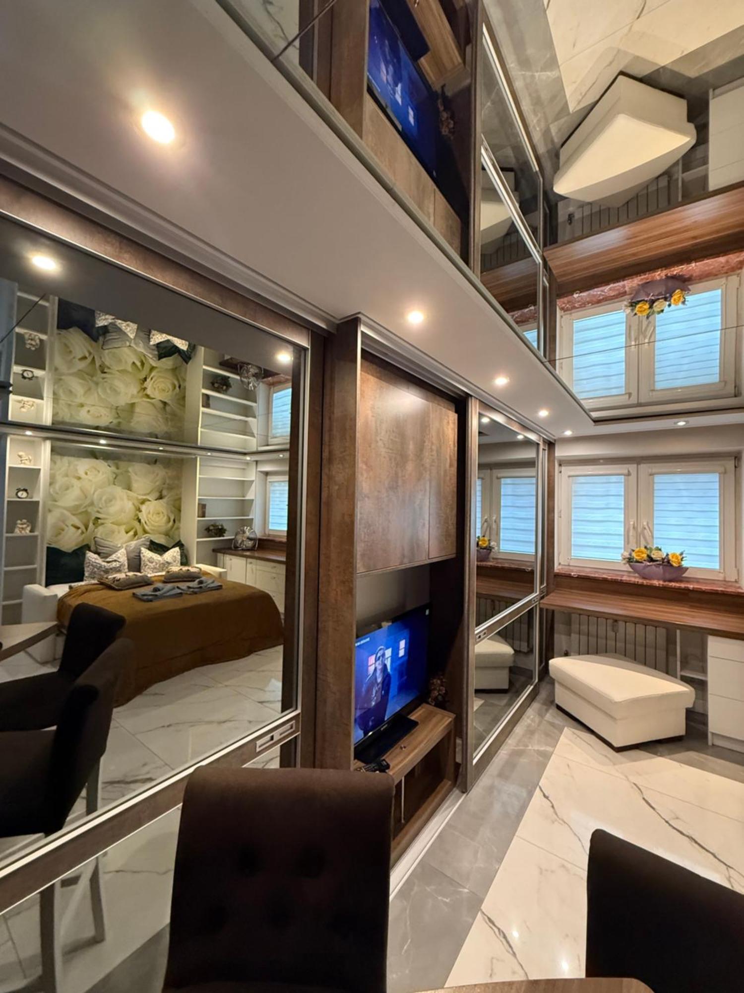 Deluxury Mirror Apartament Centrum Warsaw Luaran gambar