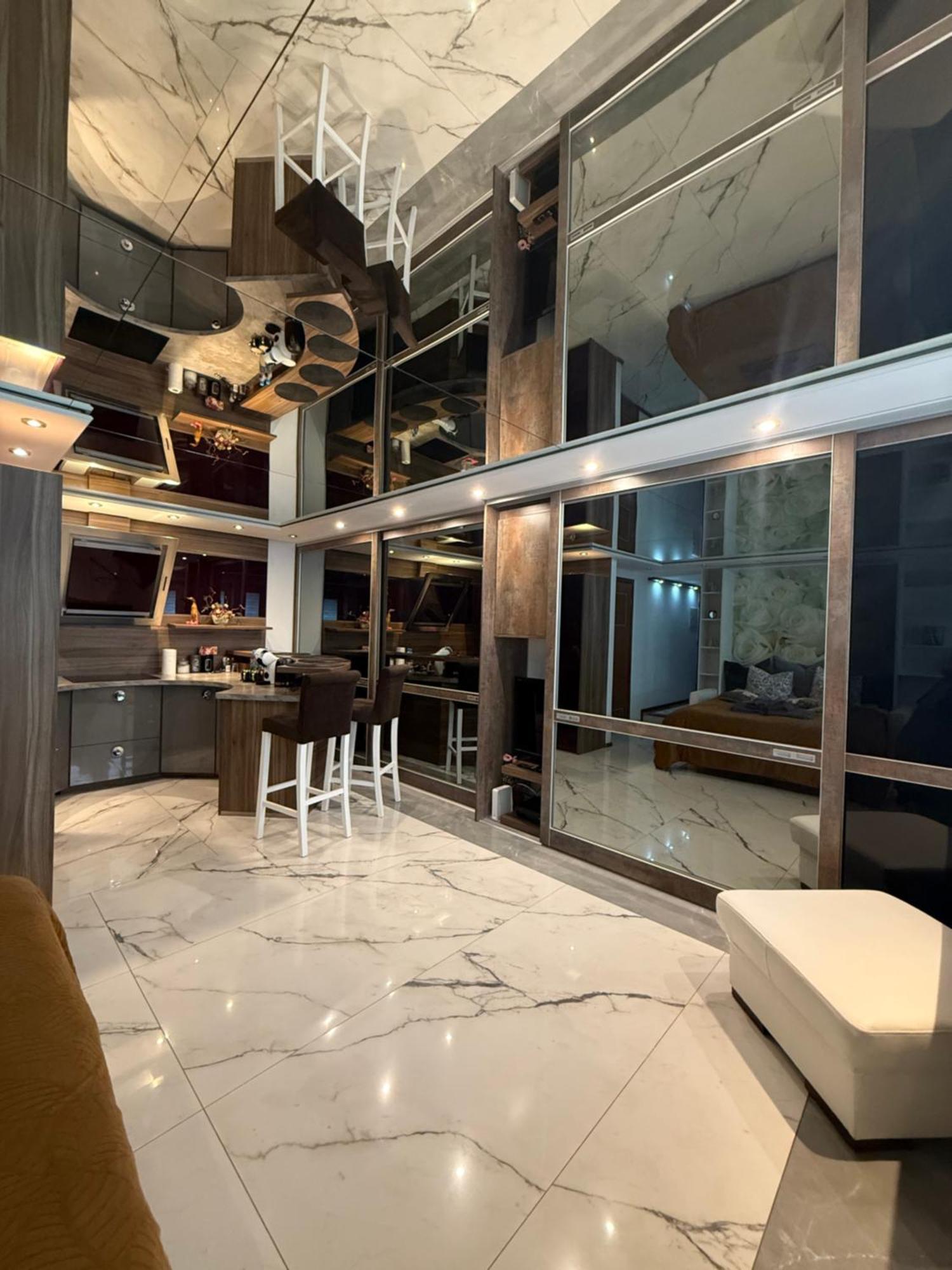 Deluxury Mirror Apartament Centrum Warsaw Luaran gambar